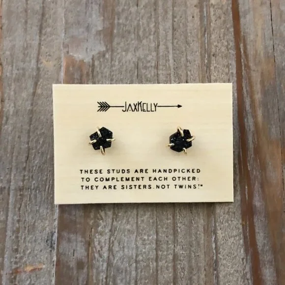 Black Druzy Prong Earrings - Picture 3 of 3